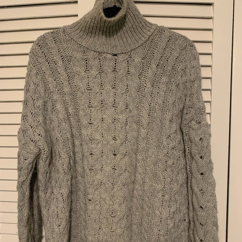 Grey Zara Knit turtleneck sweater